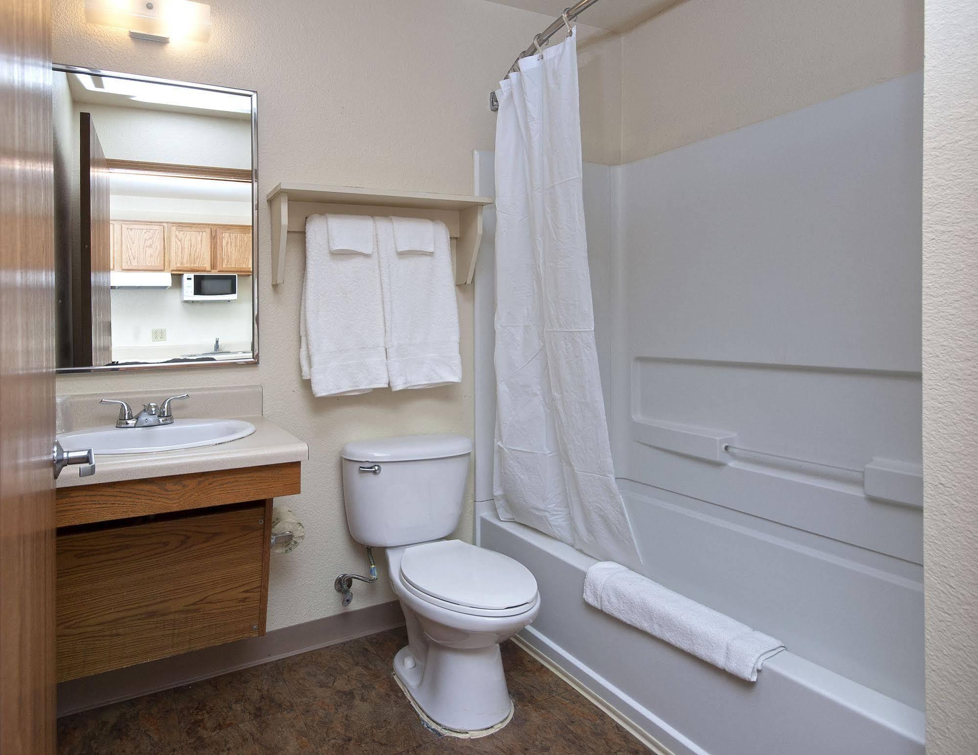 Woodspring Suites Augusta Riverwatch Bagian luar foto