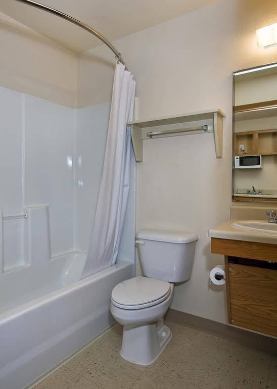 Woodspring Suites Augusta Riverwatch Bagian luar foto