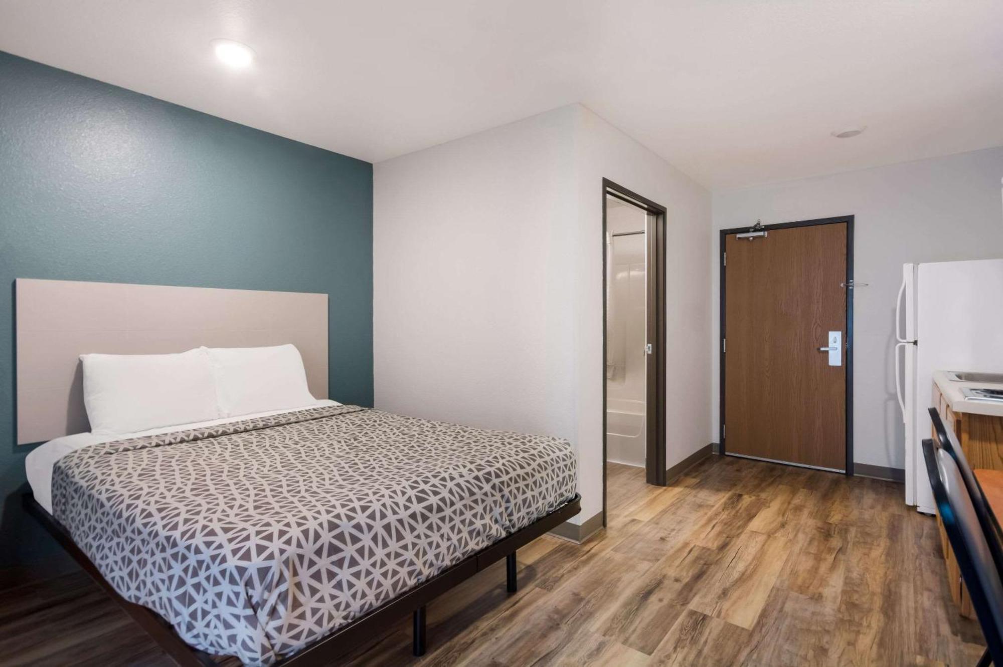 Woodspring Suites Augusta Riverwatch Bagian luar foto