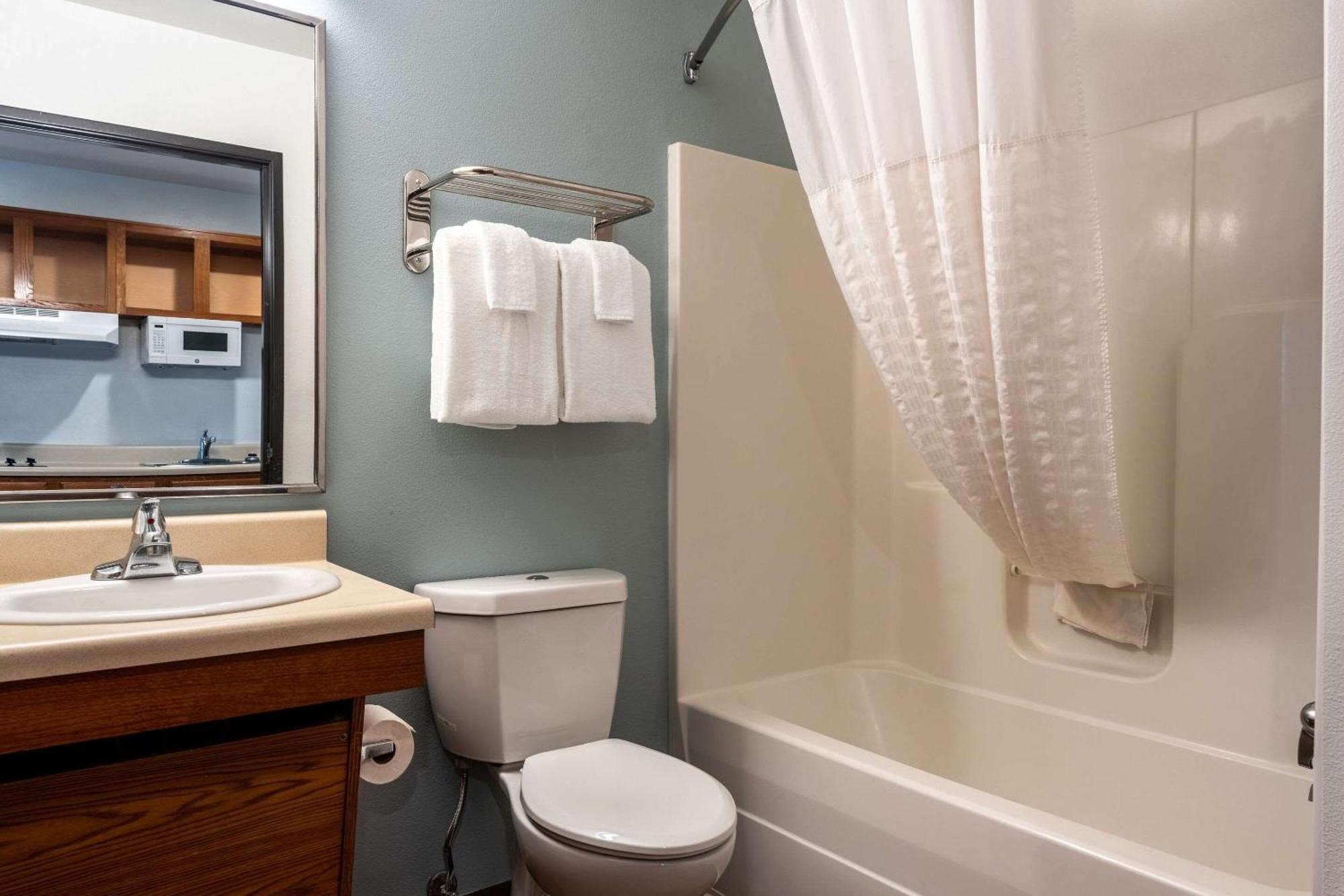 Woodspring Suites Augusta Riverwatch Bagian luar foto