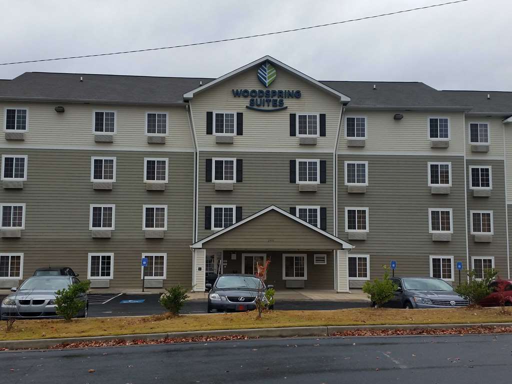 Woodspring Suites Augusta Riverwatch Bagian luar foto
